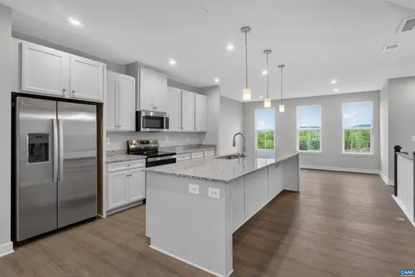 4064B Perseus Ln, Charlottesville, VA 22901