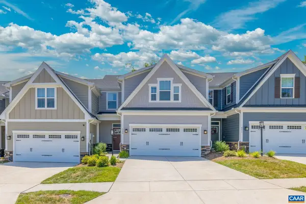909 Marsac St, Charlottesville, VA 22901