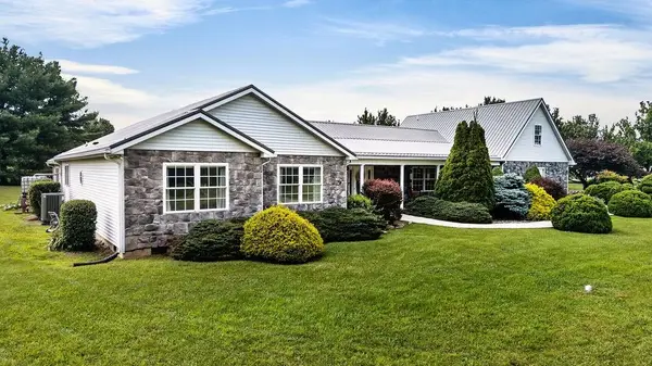 40A Bradford St, Swoope, VA 24479