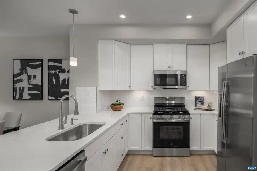 1A Perseus Ln, Charlottesville, VA 22901 - #3