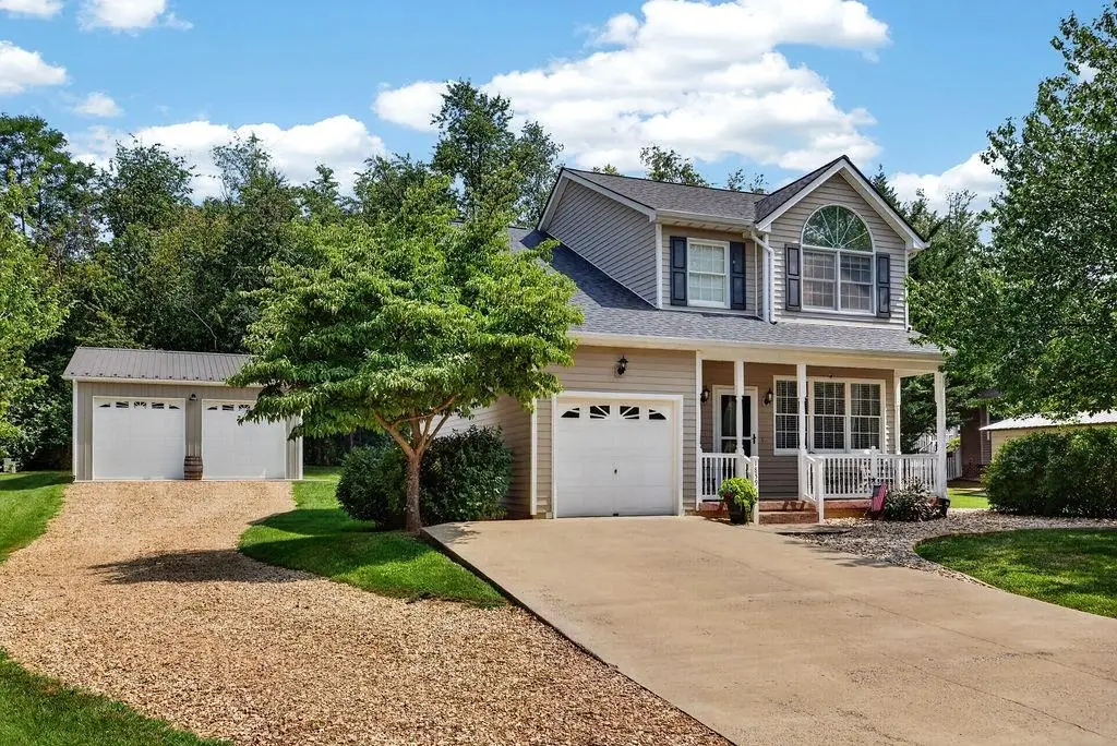 1859 Harvard Rd, Waynesboro, VA 22980 - #1
