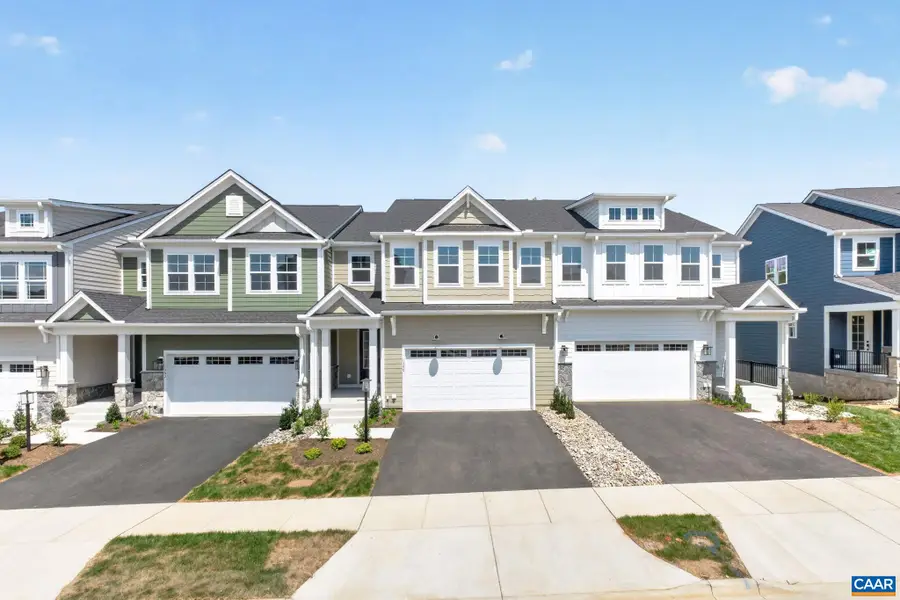 1390 Marcella St, Charlottesville, VA 22911 - #2