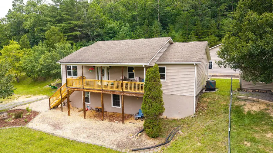 93 Poplar Ridge Ln, Craigsville, VA 24430 - #3