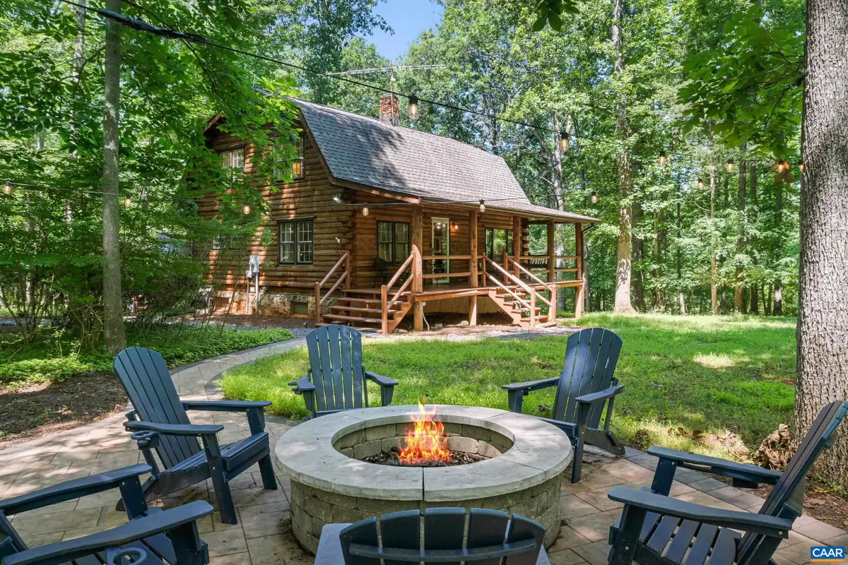 5950 Burnett Ln, Advance Mills, VA 22968 - #1