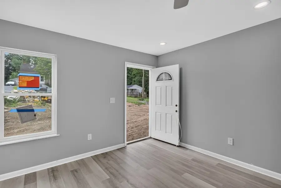 387 Trenton Ave, Shenandoah, VA 22849 - #3