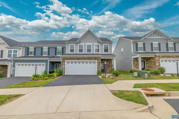 514 Crimson St, Crozet, VA 22932