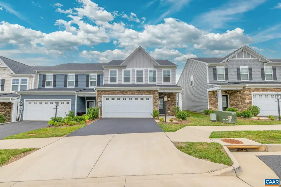514 Crimson St, Crozet, VA 22932 - #3