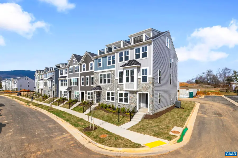 139 Park Ridge Dr, Crozet, VA 22932 - #3