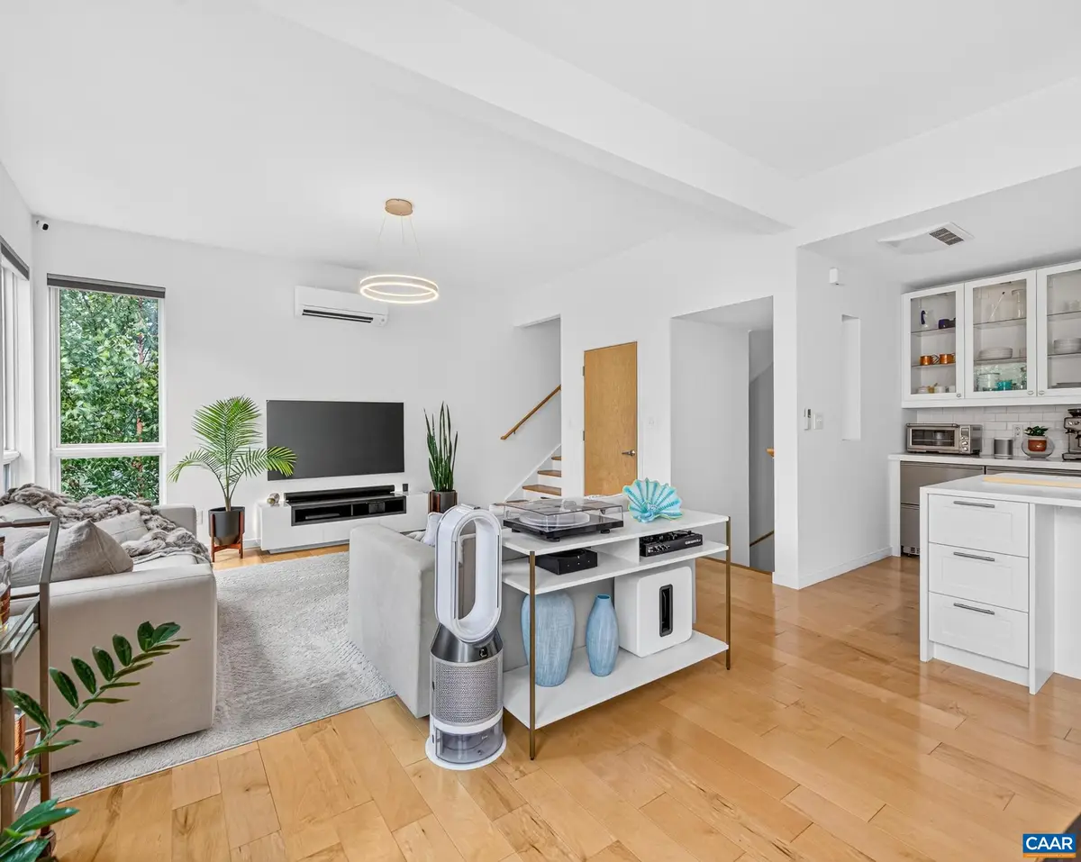 1130 High St E, Charlottesville, VA 22902 - #1