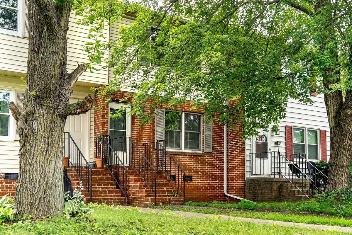835 Vine St, Harrisonburg, VA 22802 - #1