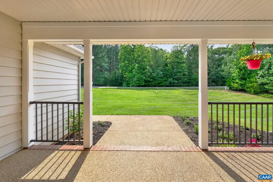 871 Fox Hollow Ln, Palmyra, VA 22963 - #3