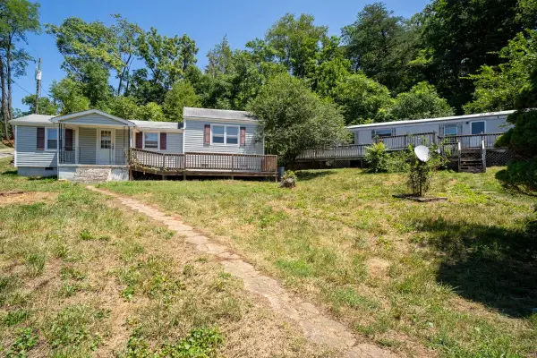 1185 Layne Pl, Crozet, VA 22932