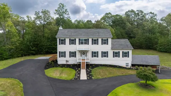 17 Pine Ridge Rd, Faber, VA 22938