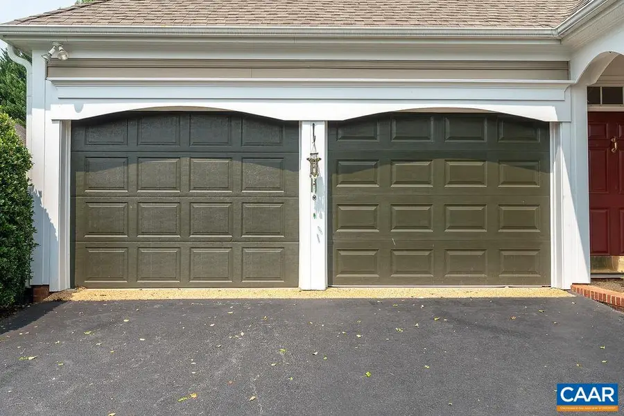1307 Courtyard Dr, Charlottesville, VA 22903 - #2