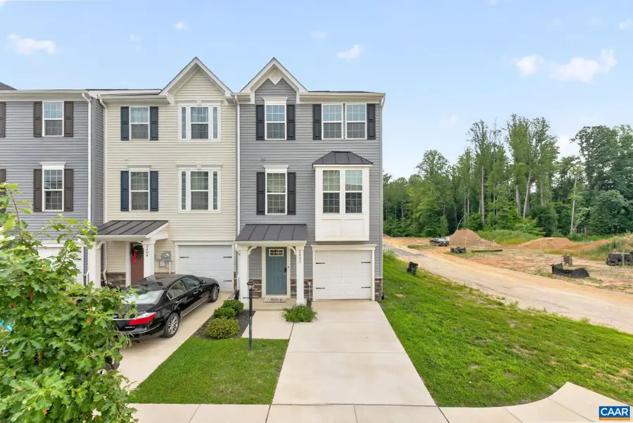 2402 Crescent Dr, Charlottesville, VA 22911 - #2