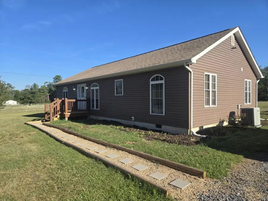 468 Paine Run Rd, Grottoes, VA 24441 - #3