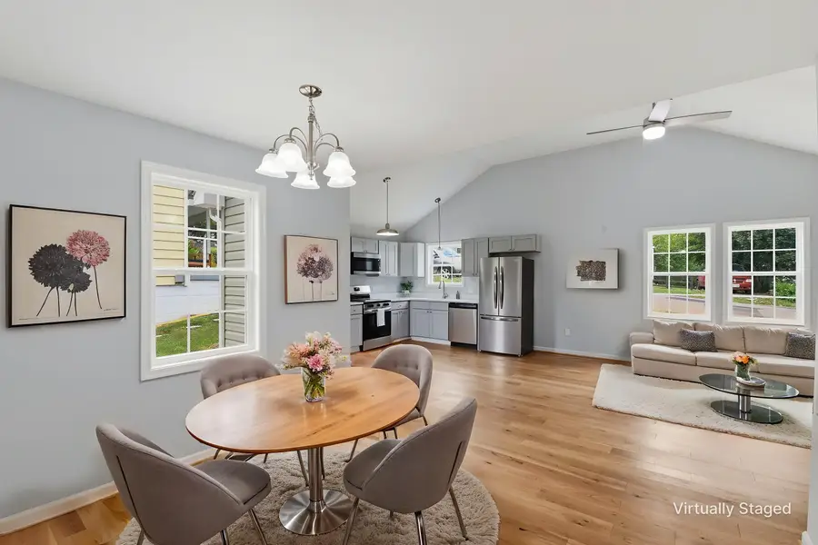 711 Mineola St, Staunton, VA 24401 - #2