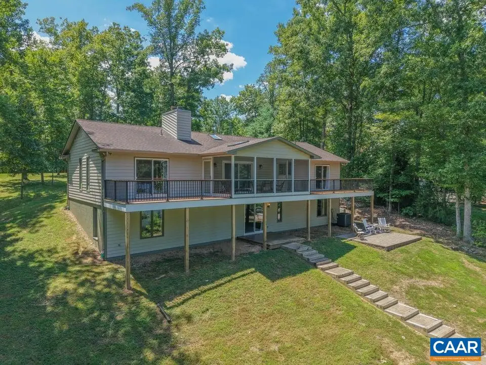 19 Woodridge Rd, Palmyra, VA 22963 - #1