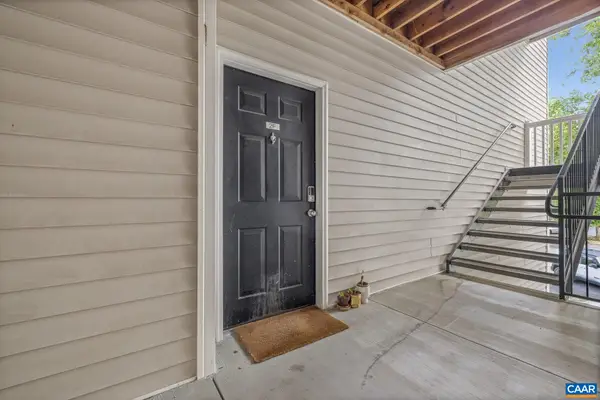 270 Riverbend Dr, Charlottesville, VA 22911