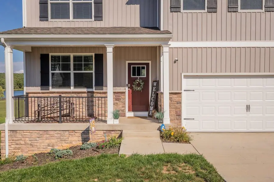 115 Waterfront Dr, Raphine, VA 24472 - #2