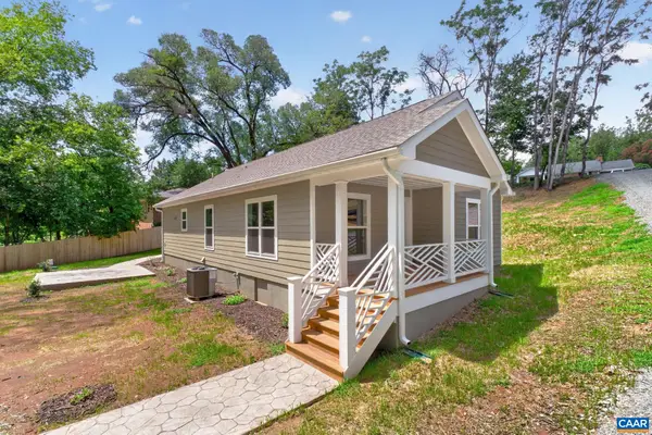 108 Bollingbrook Dr, Charlottesville, VA 22911
