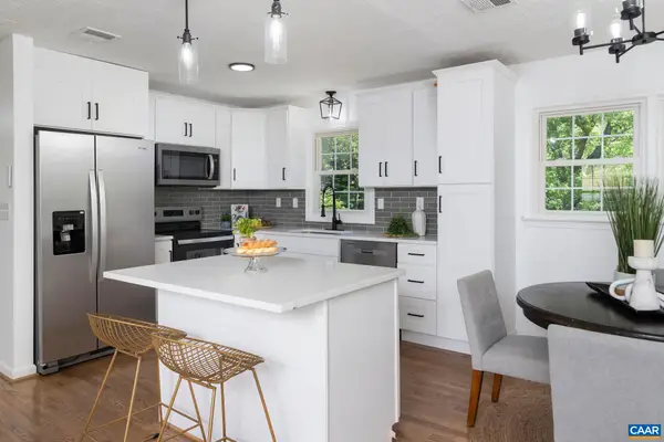 2208 Banbury St, Charlottesville, VA 22901