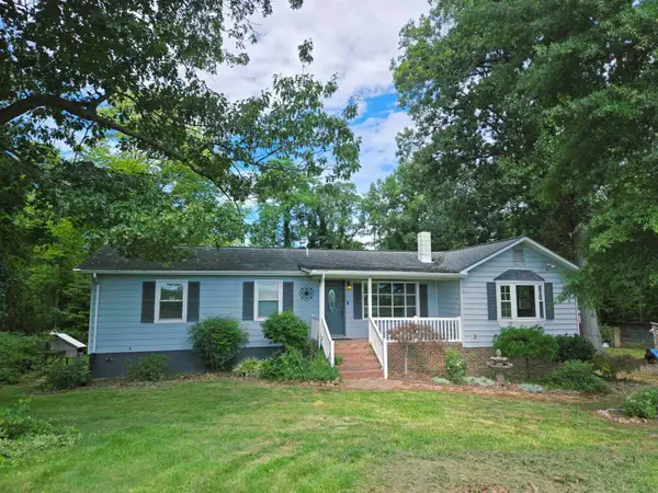 604 Oak Leaf Rd, Luray, VA 22835