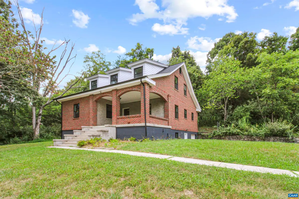 957 Wert Faulkner Hwy, Natural Bridge Station, VA 24579 - #1