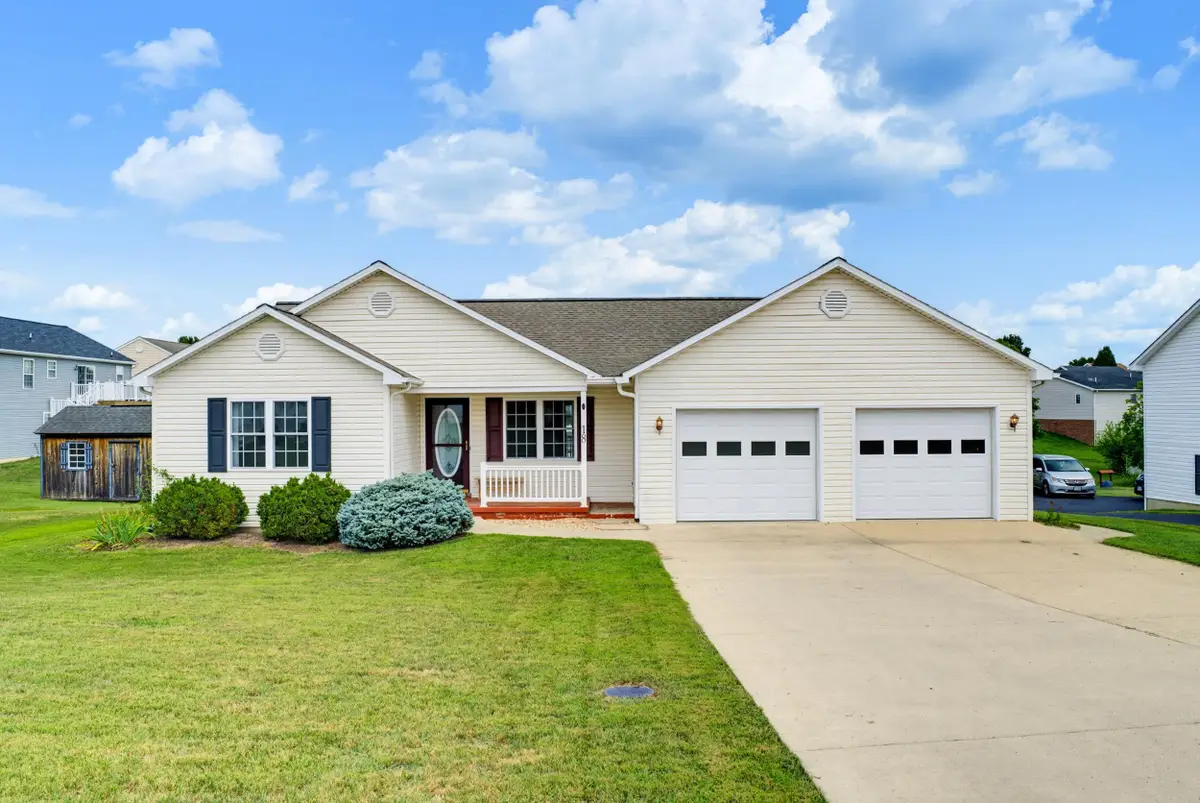 18 Danforth Dr, Weyers Cave, VA 24486 - #1