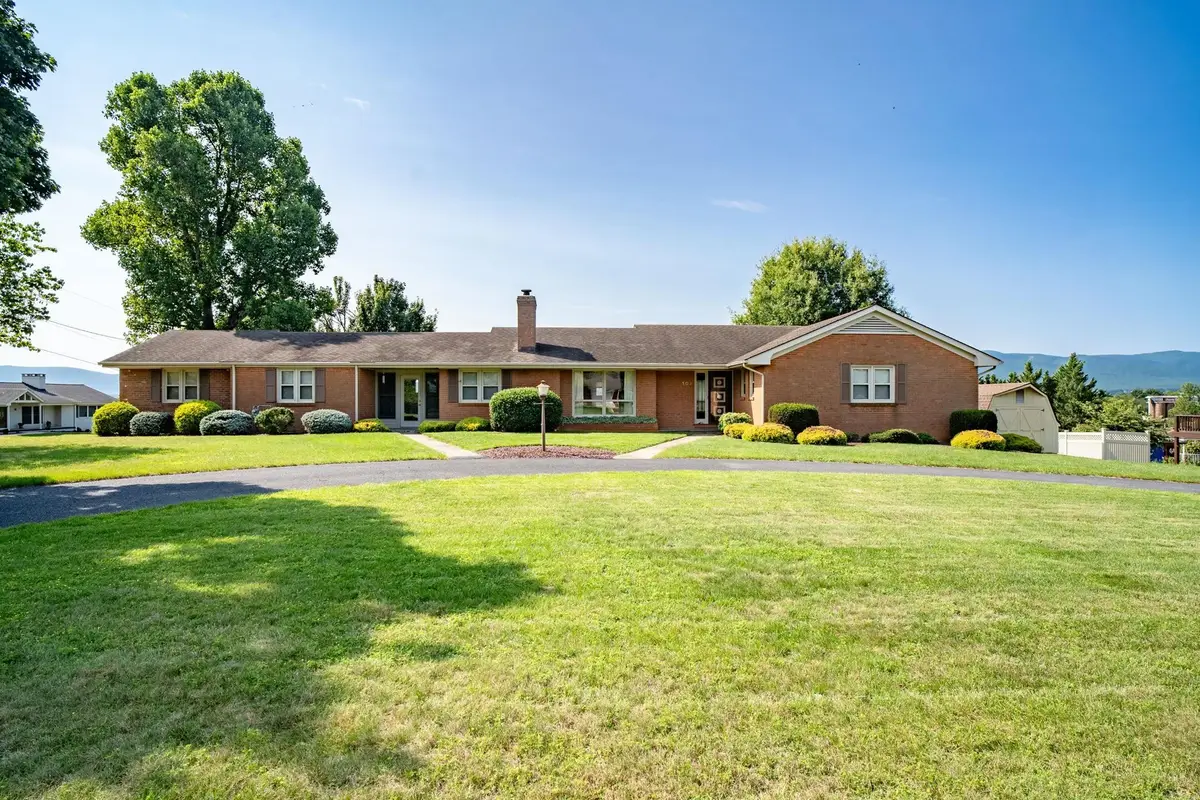 103 West High St, Stuarts Draft, VA 24477 - #1