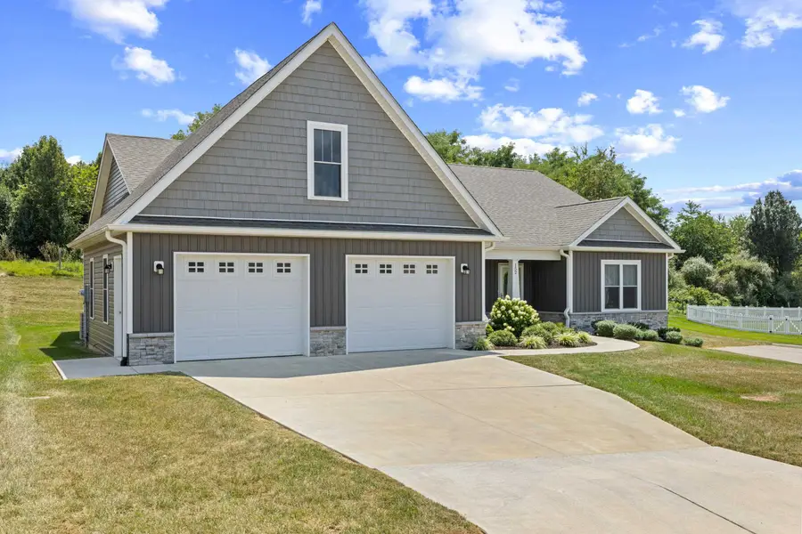 152 Langley Dr, Waynesboro, VA 22980 - #2