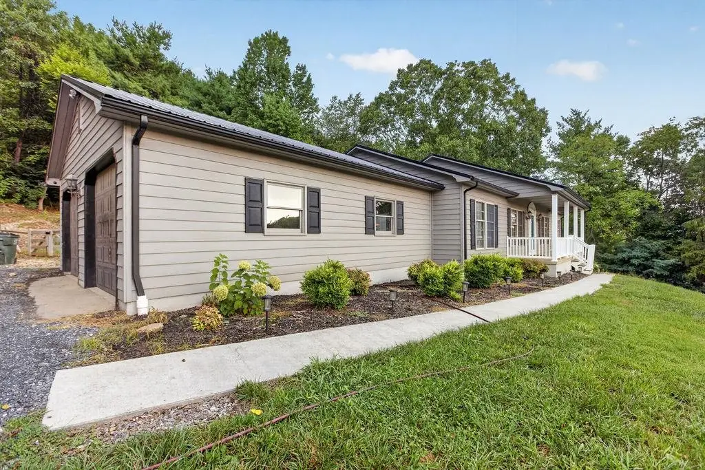 4345 Lee Jackson Hwy, Greenville, VA 24440 - #1
