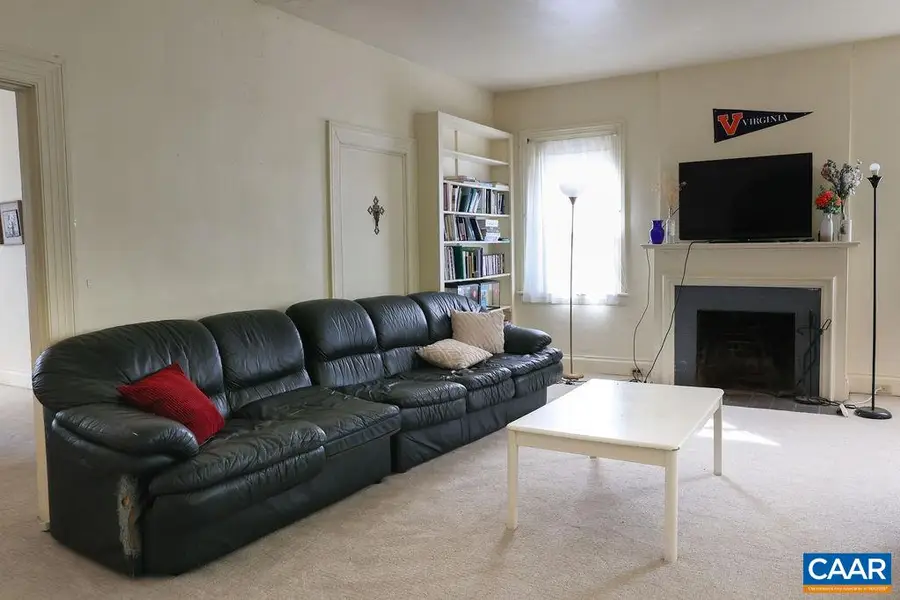 105 Washington Ave, Charlottesville, VA 22903 - #3