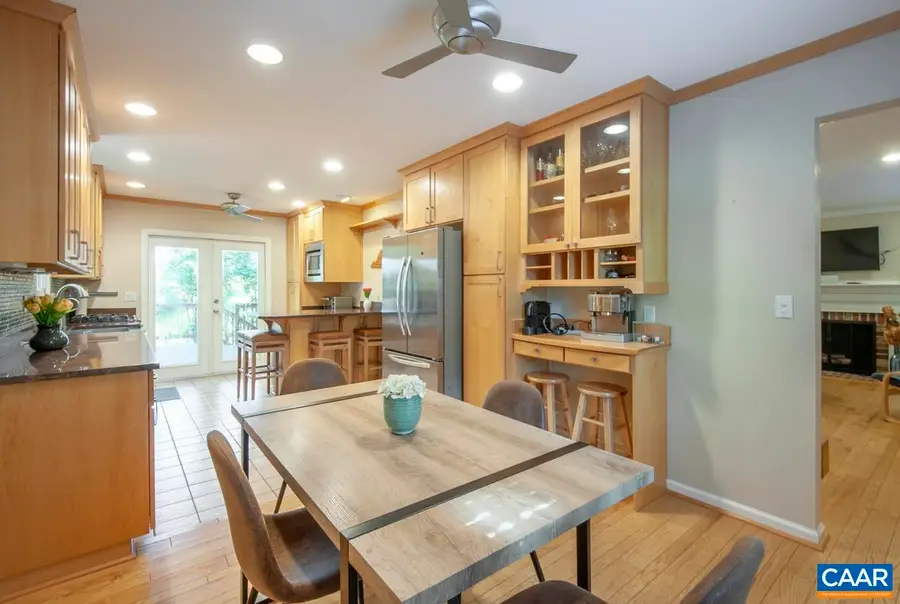 102 Slate Pl, Charlottesville, VA 22902 - #3
