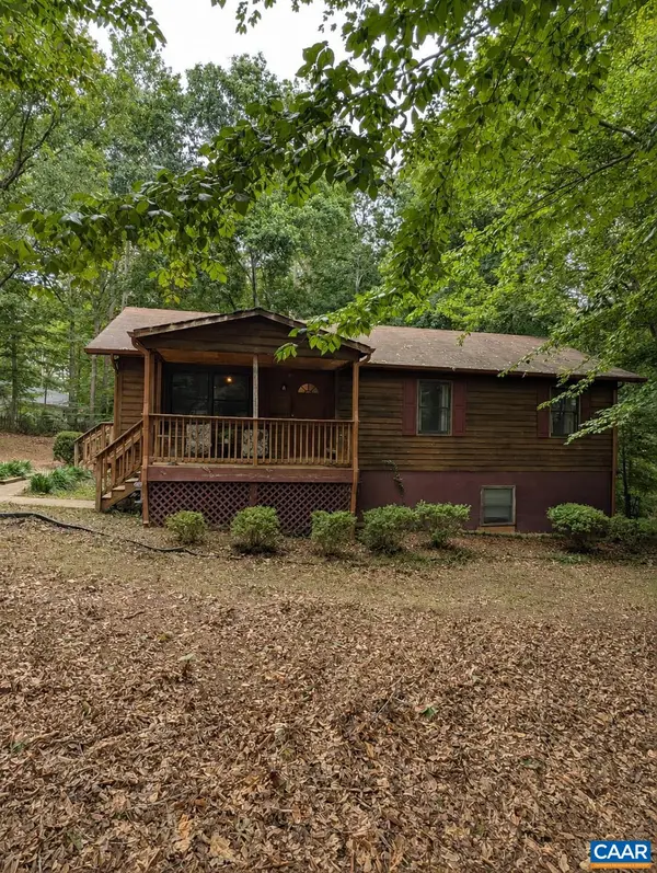 13 Holly Cir, Palmyra, VA 22963