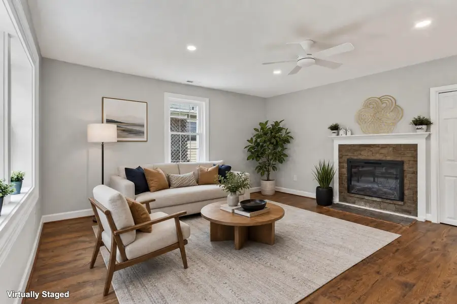 1433 Harding Ave, Waynesboro, VA 22980 - #3