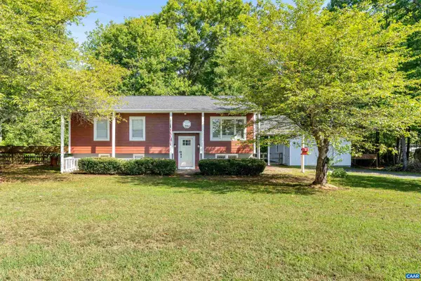 1203 Long Acre Rd, Palmyra, VA 22963