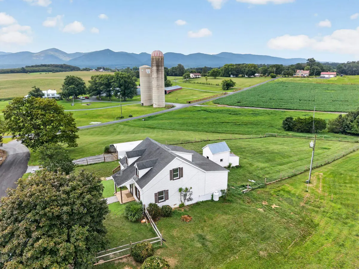 9718 Valley View Rd, McGaheysville, VA 22840 - #1