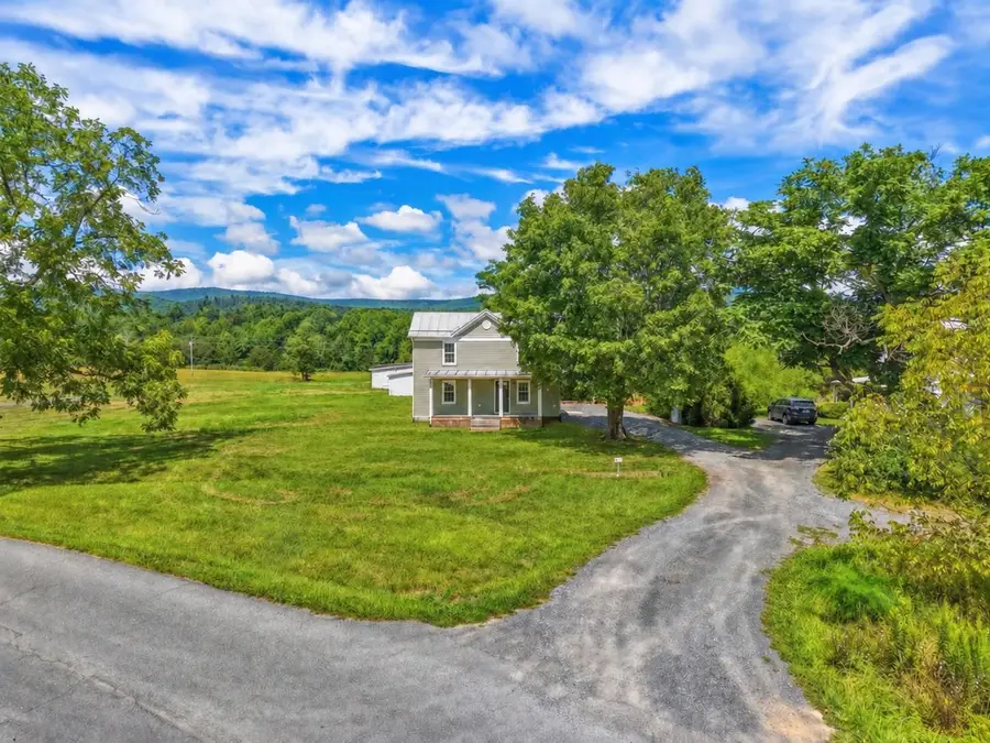 6117 Alum Springs Rd, Edinburg, VA 22824 - #2