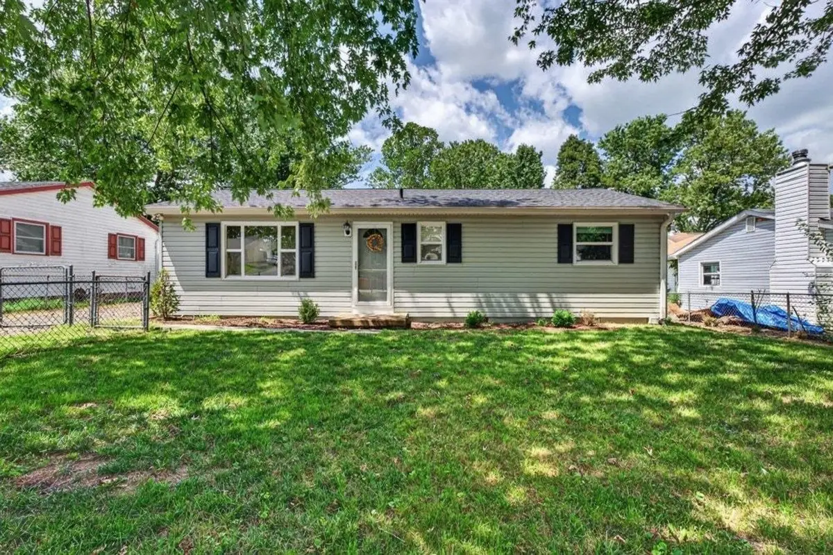 28 Ardmore St, Verona, VA 24482 - #1