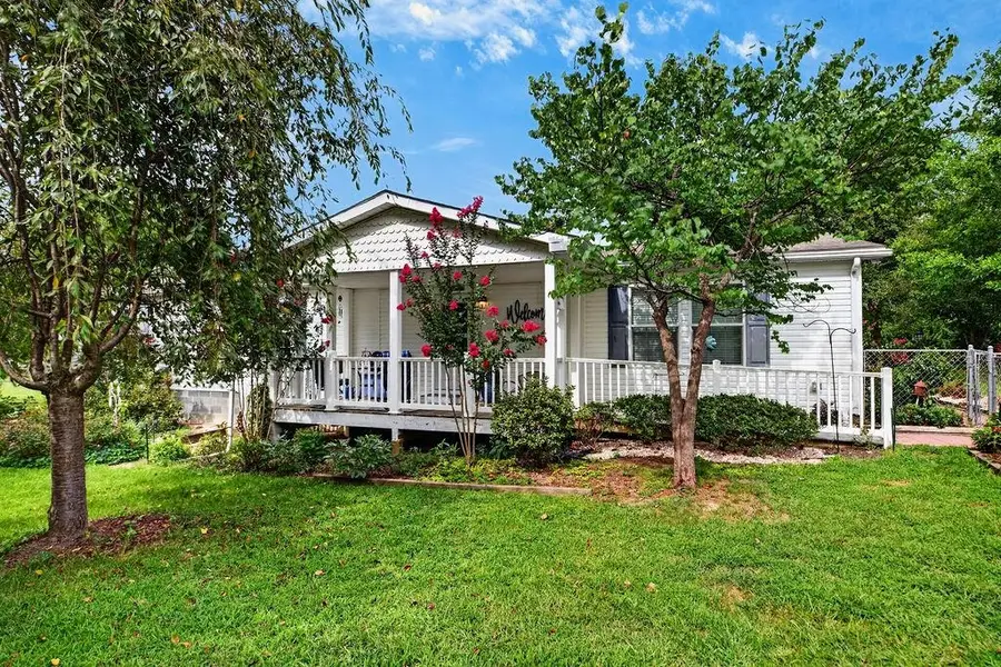 52 Cloverdale Ln, Stuarts Draft, VA 24477 - #2