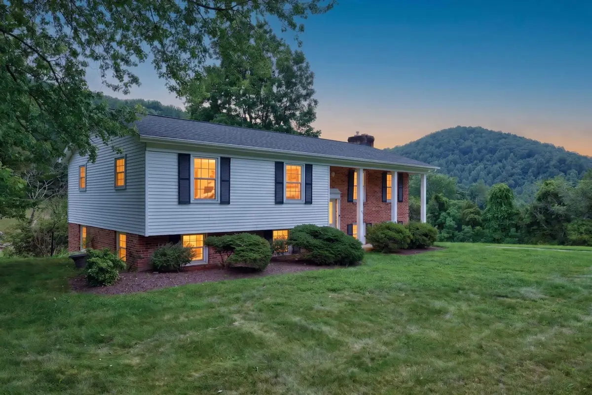 20448 Mt Pleasant Rd, Elkton, VA 22827 - #1