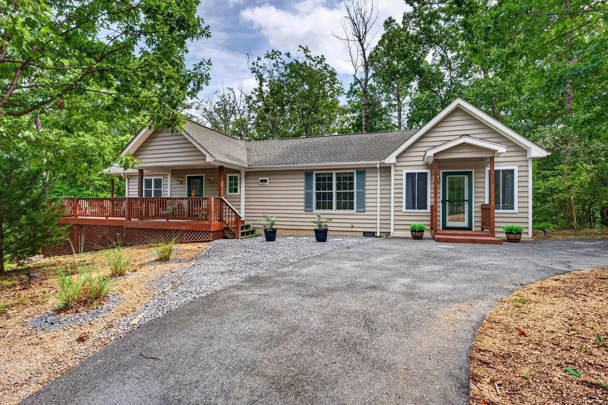 392 Passage Ln, McGaheysville, VA 22840 - #1