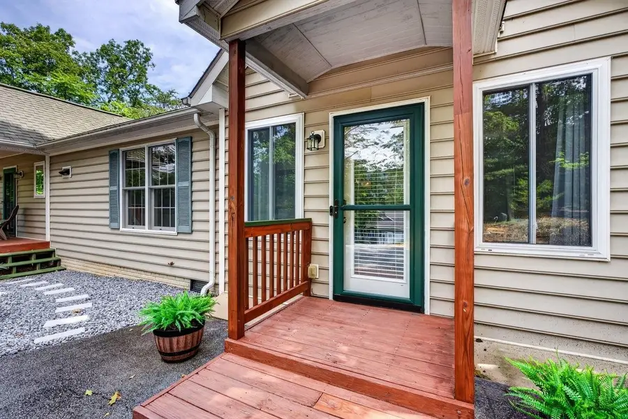 392 Passage Ln, McGaheysville, VA 22840 - #2
