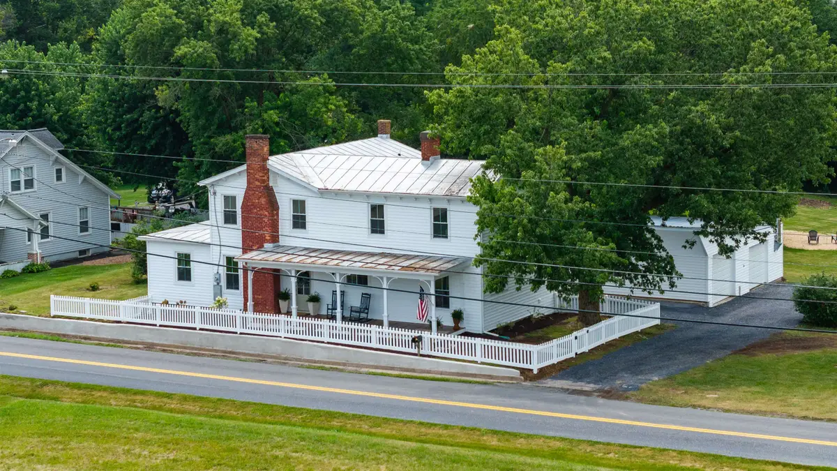208 Orchard Dr, Timberville, VA 22853 - #1