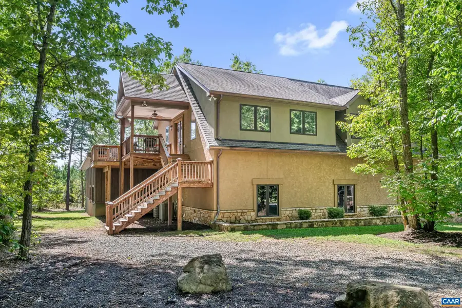 2725 Thomas Jefferson Pkwy, Charlottesville, VA 22902 - #2