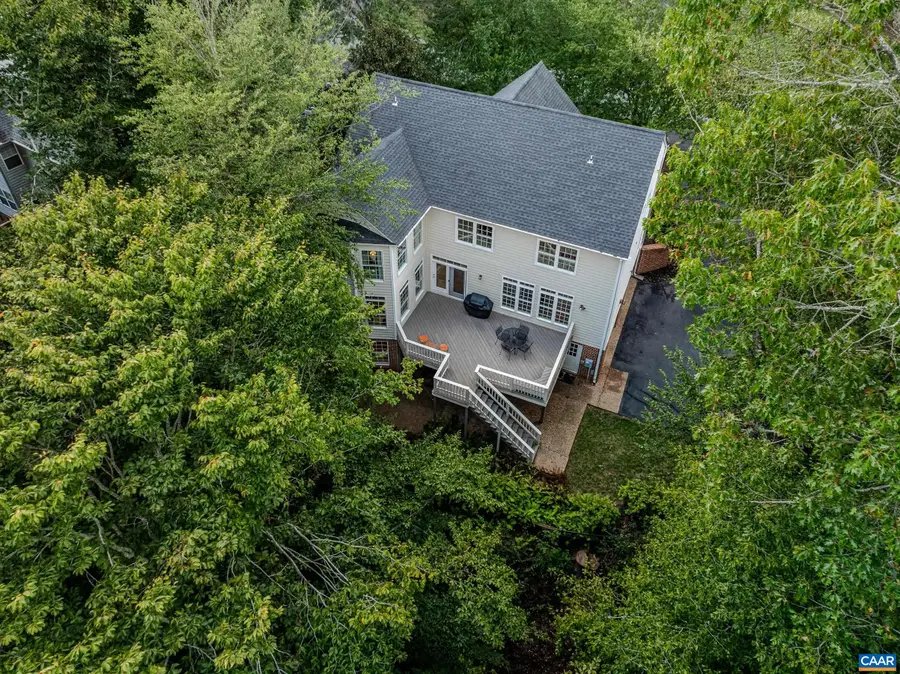 1376 Dunlora Dr, Charlottesville, VA 22901 - #2