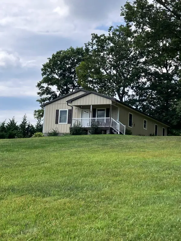 471 Shirey Rd, Middlebrook, VA 24459