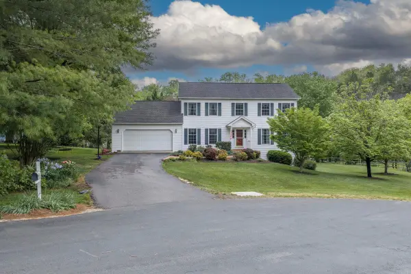 3 River Place, Lexington, VA 24450