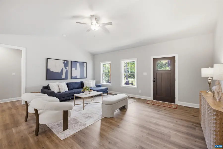354 Glenmore Ln, Keswick, VA 22947 - #3